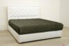 Cama de matrimonio de piel flor blanca