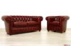 Sofá Chesterfield rojo envejecido a mano