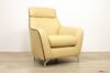 Sillón moderno de cuero amarillo y marrón