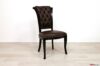 Silla capitoné clásica de cuero marrón