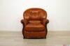Sillón clásico de cuero y madera