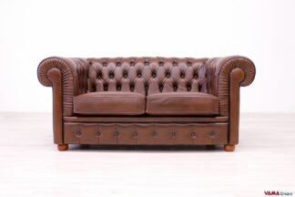 Sofá Chesterfield de 2 plazas de cuero marrón en oferta