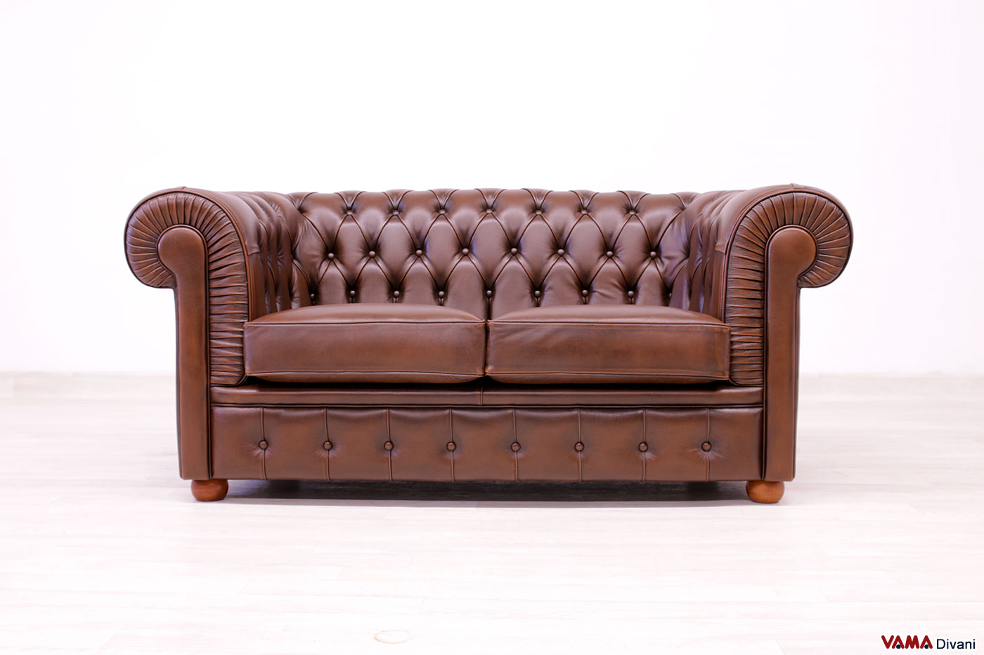 Sofá Chesterfield de 2 plazas de cuero marrón en oferta