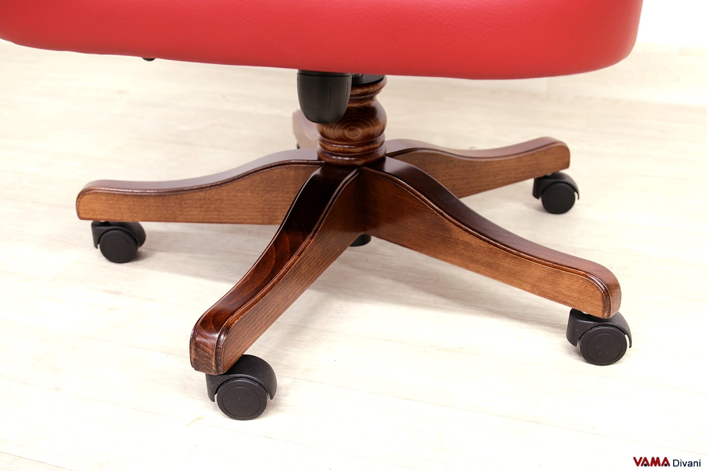 Sillón de visitante Cherry con respaldo bajo