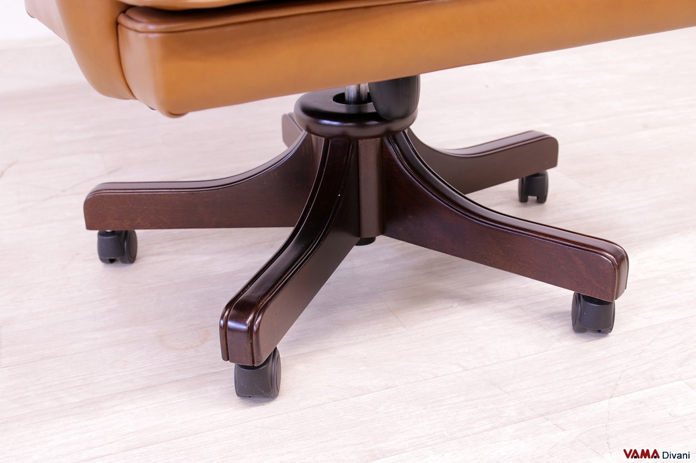 Sillón ejecutivo de piel coñac Executive